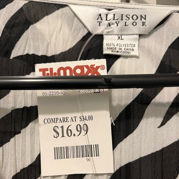 Allison Taylor Ruffled Sheer Zebra-Striped Blouse, Size XL, NWT - Picture 5 of 7